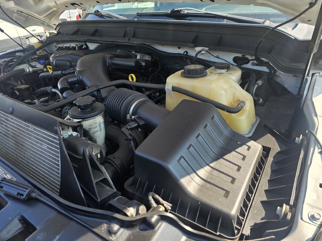 2014 Ford F-550 photo 9