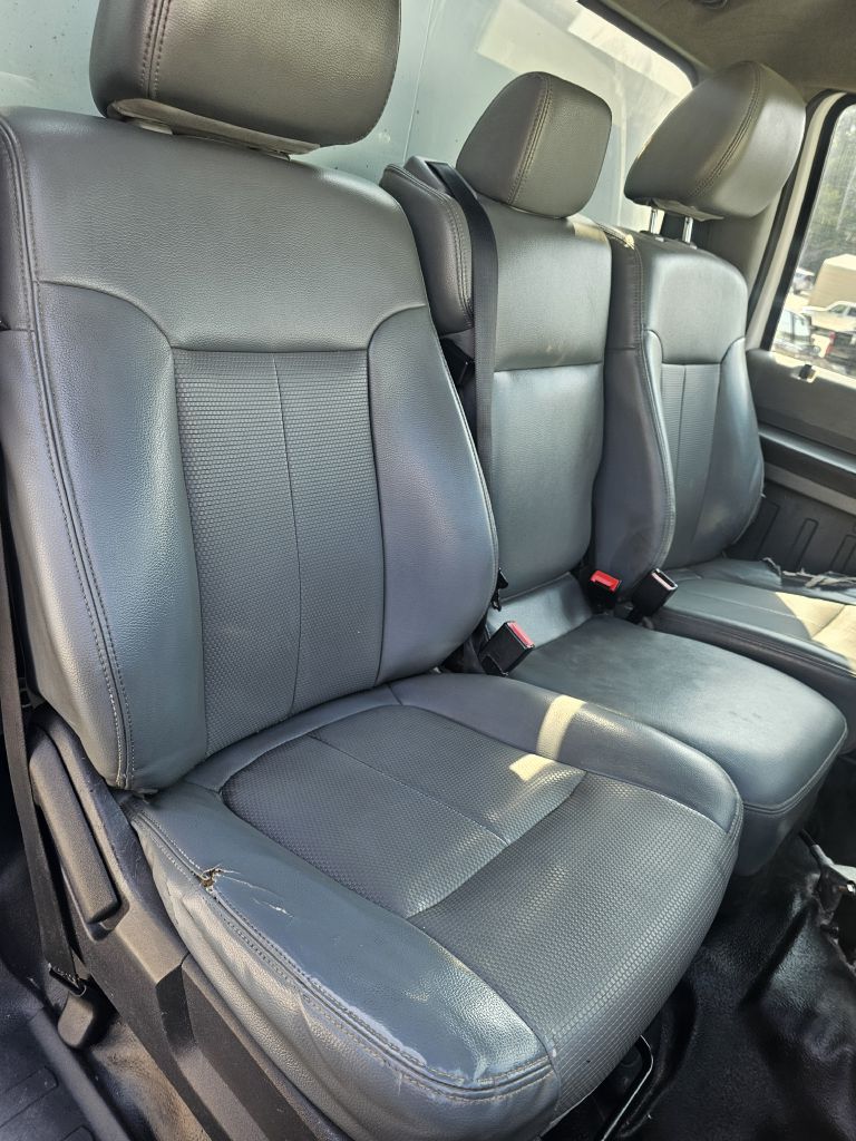 2014 Ford F-550 photo 15