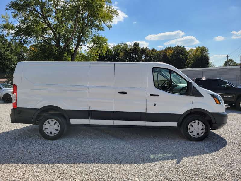 2018 Ford Transit photo 2