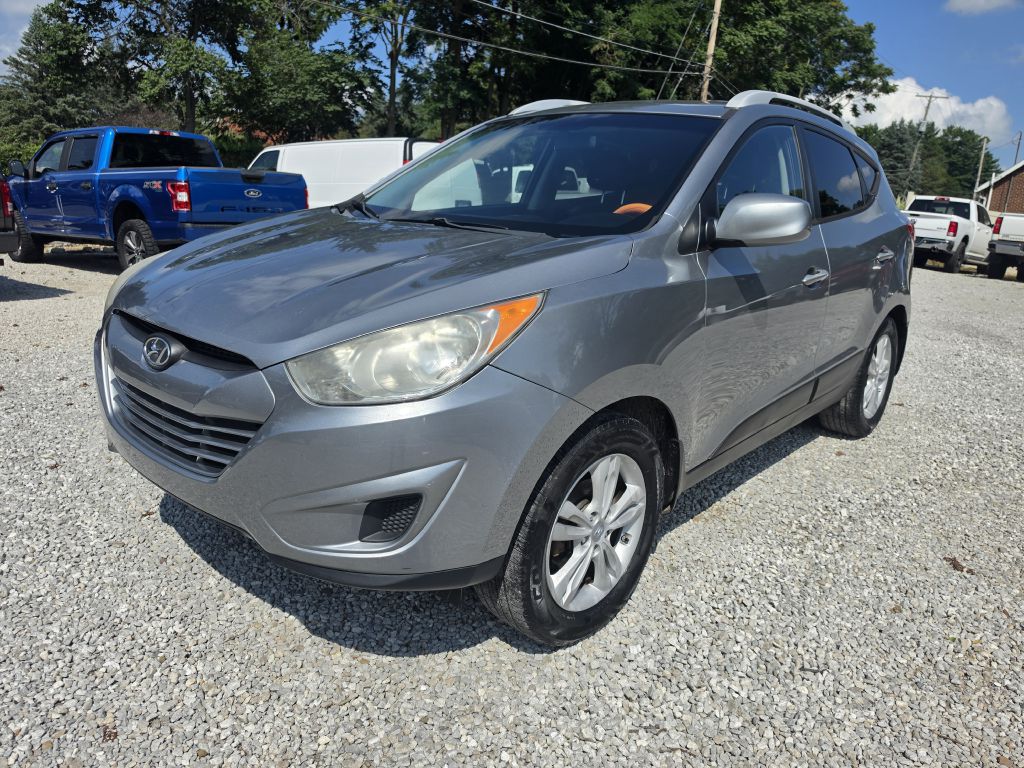 2010 HYUNDAI TUCSON GLS for sale at Stark Auto Sales