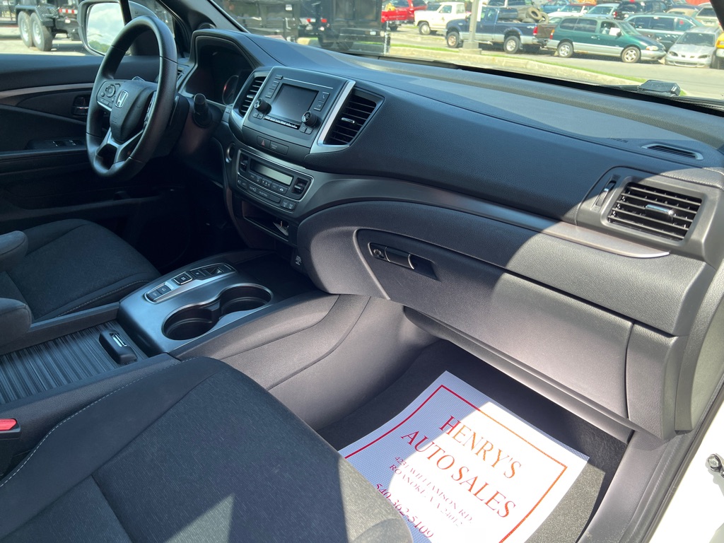 Photo 24 of this HONDA PASSPORT