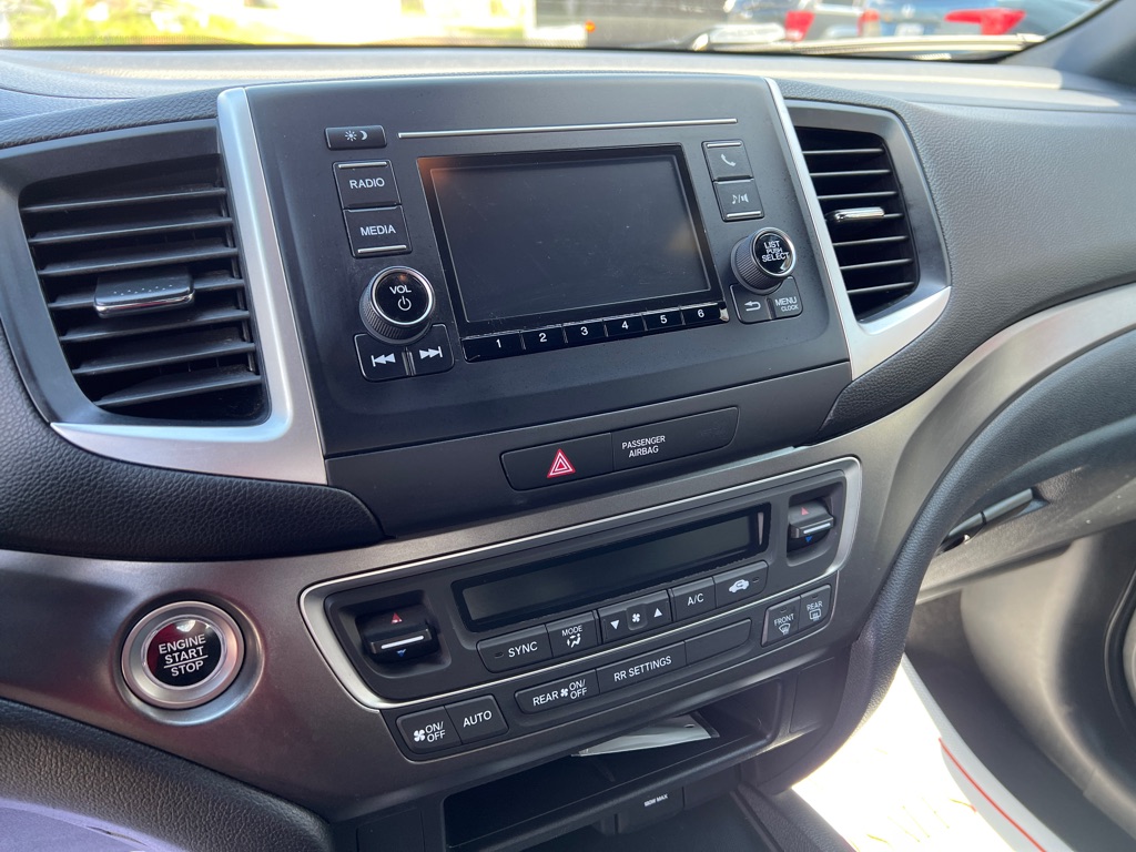 Photo 15 of this HONDA PASSPORT
