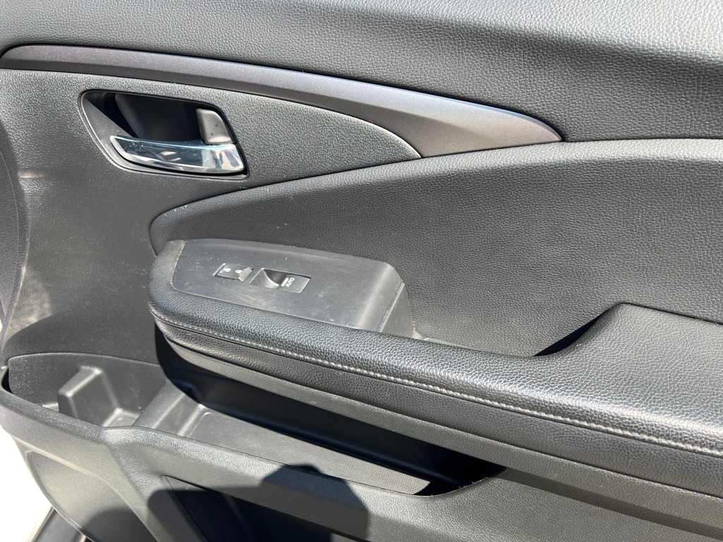 Photo 27 of this HONDA PASSPORT
