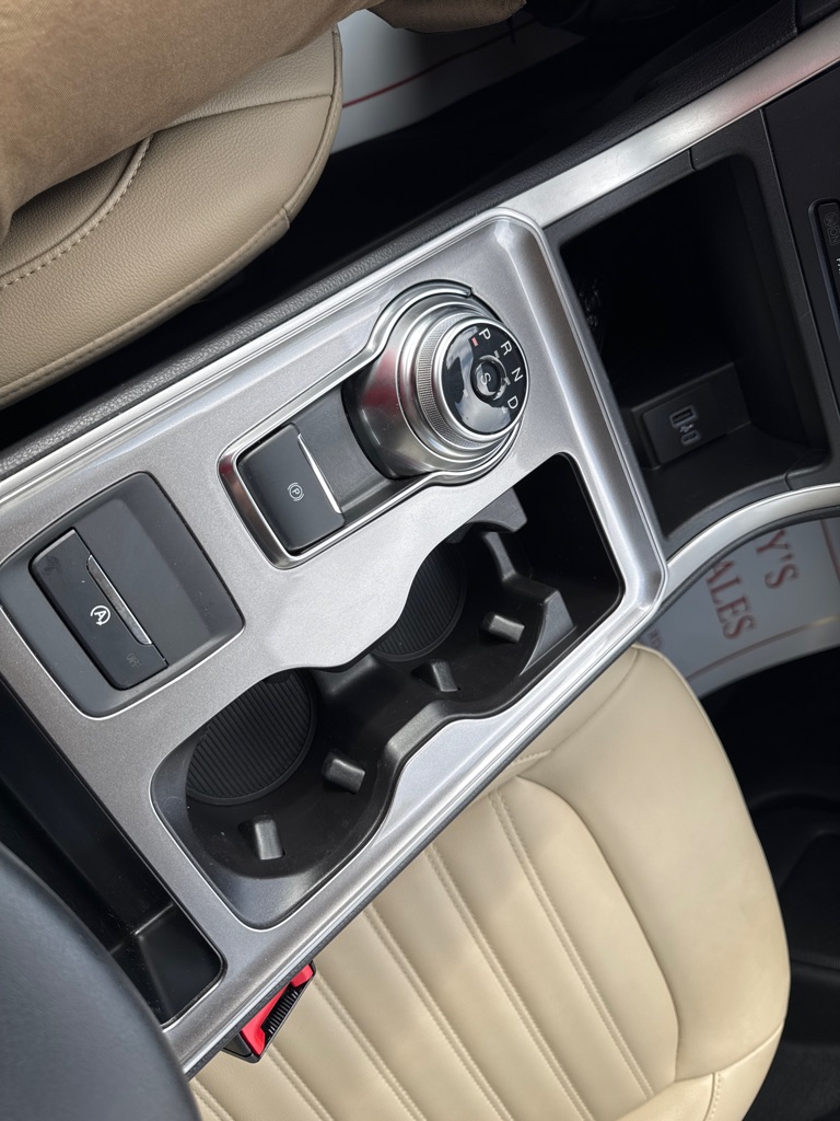 Photo 13 of this FORD EDGE SEL