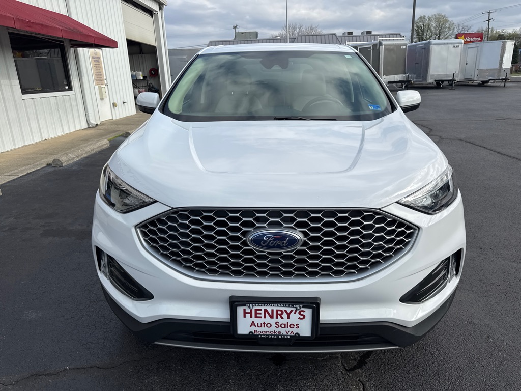 Photo 3 of this FORD EDGE SEL