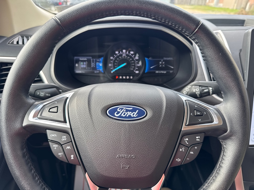 Photo 11 of this FORD EDGE SEL