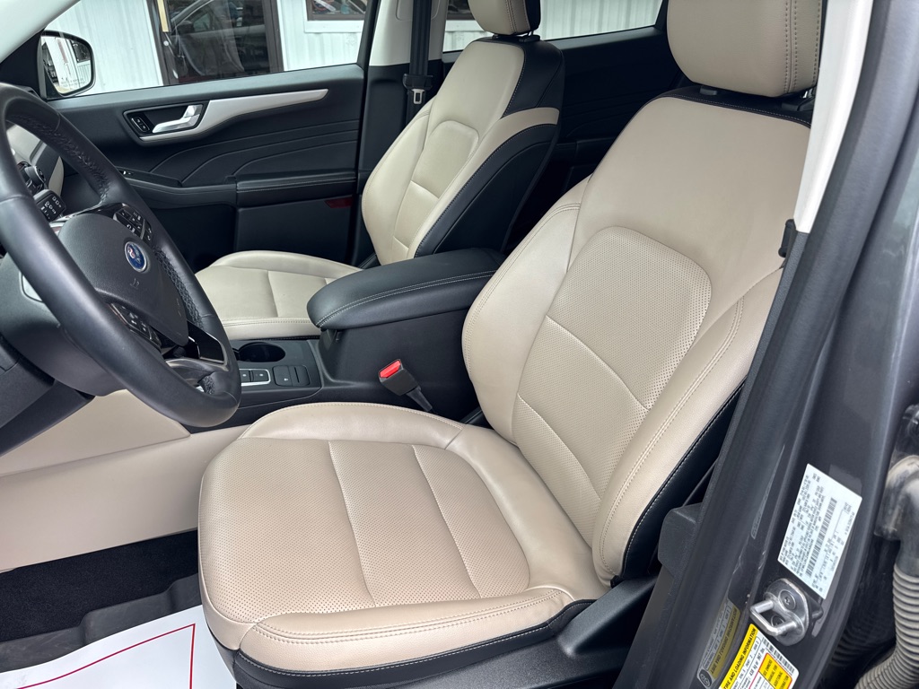 Photo 10 of this FORD ESCAPE SEL