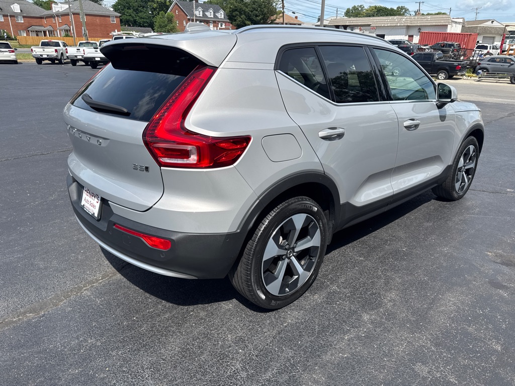 Photo 5 of this VOLVO XC40