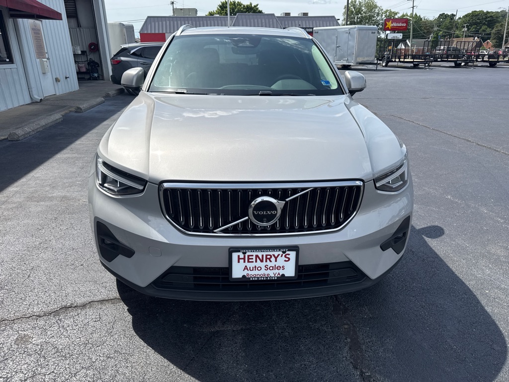 Photo 3 of this VOLVO XC40