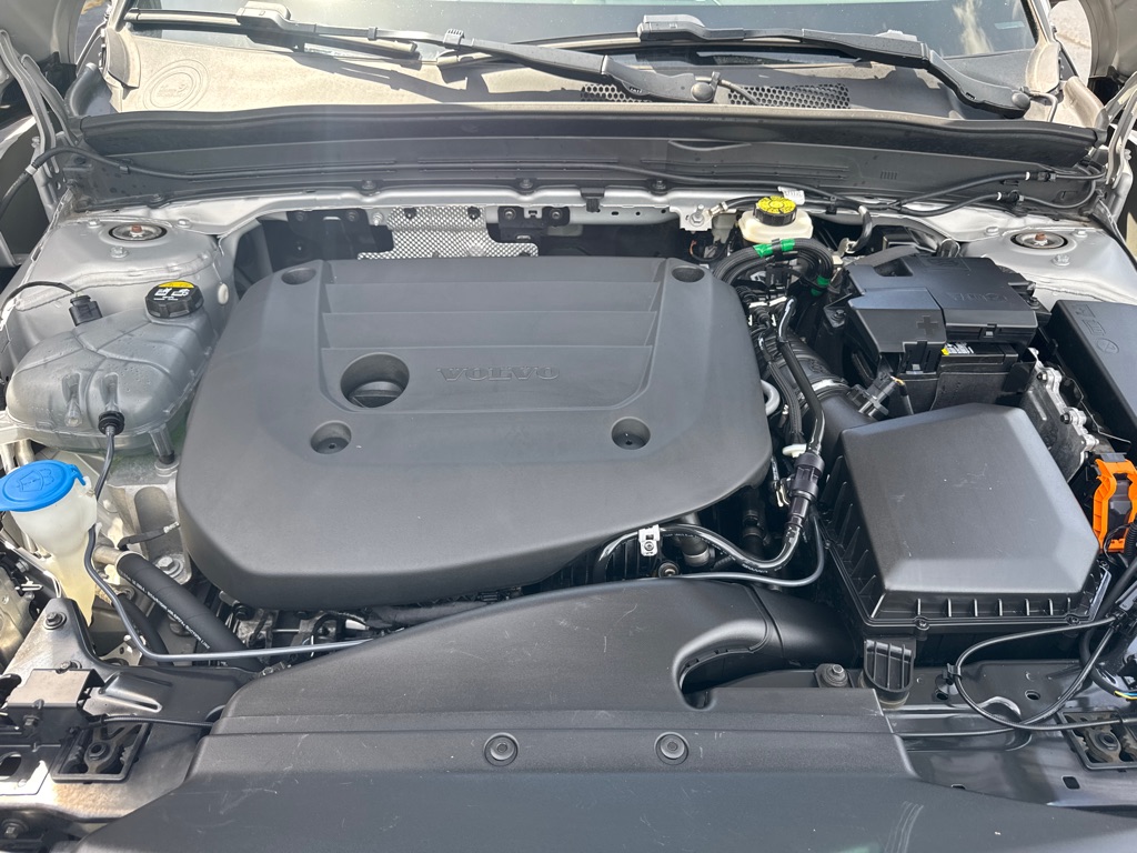 Photo 19 of this VOLVO XC40