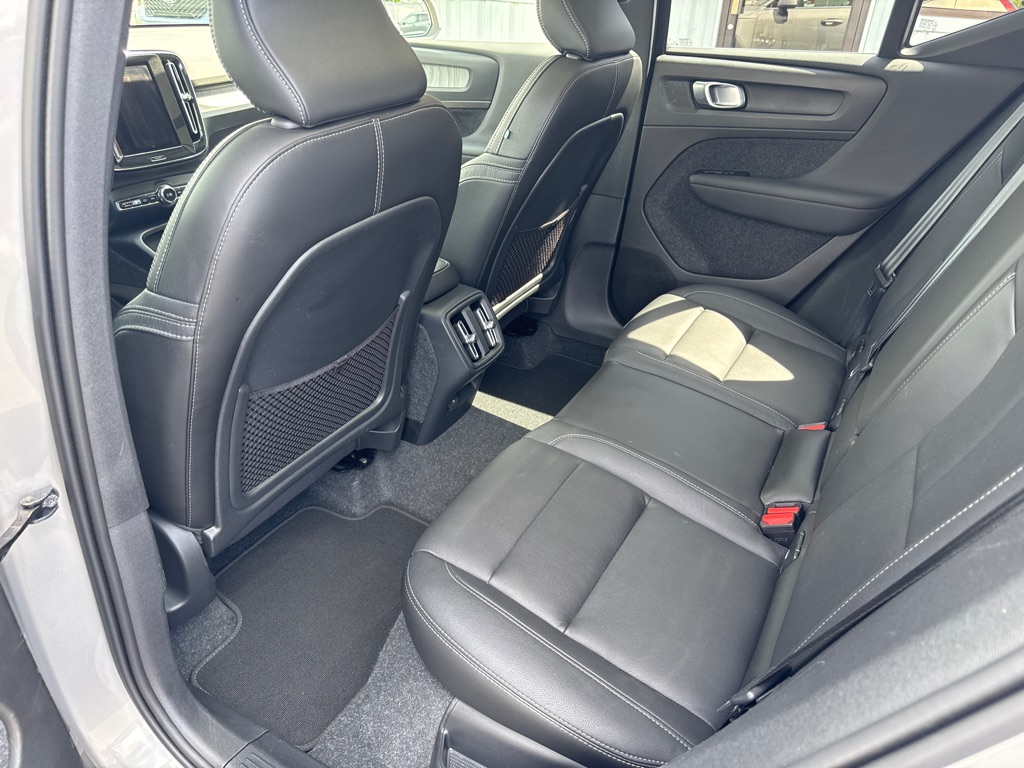 Photo 14 of this VOLVO XC40