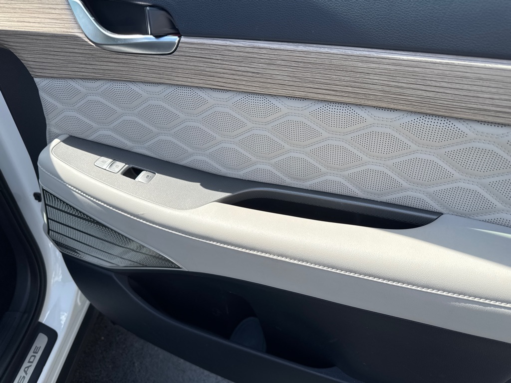 Photo 23 of this HYUNDAI PALISADE