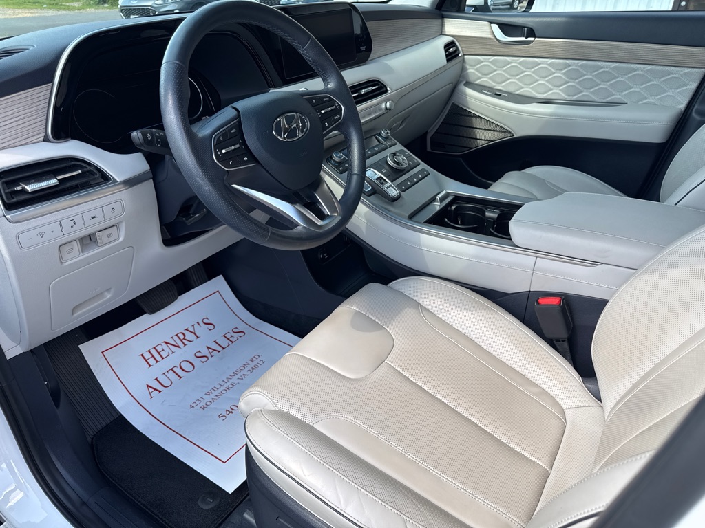 Photo 7 of this HYUNDAI PALISADE
