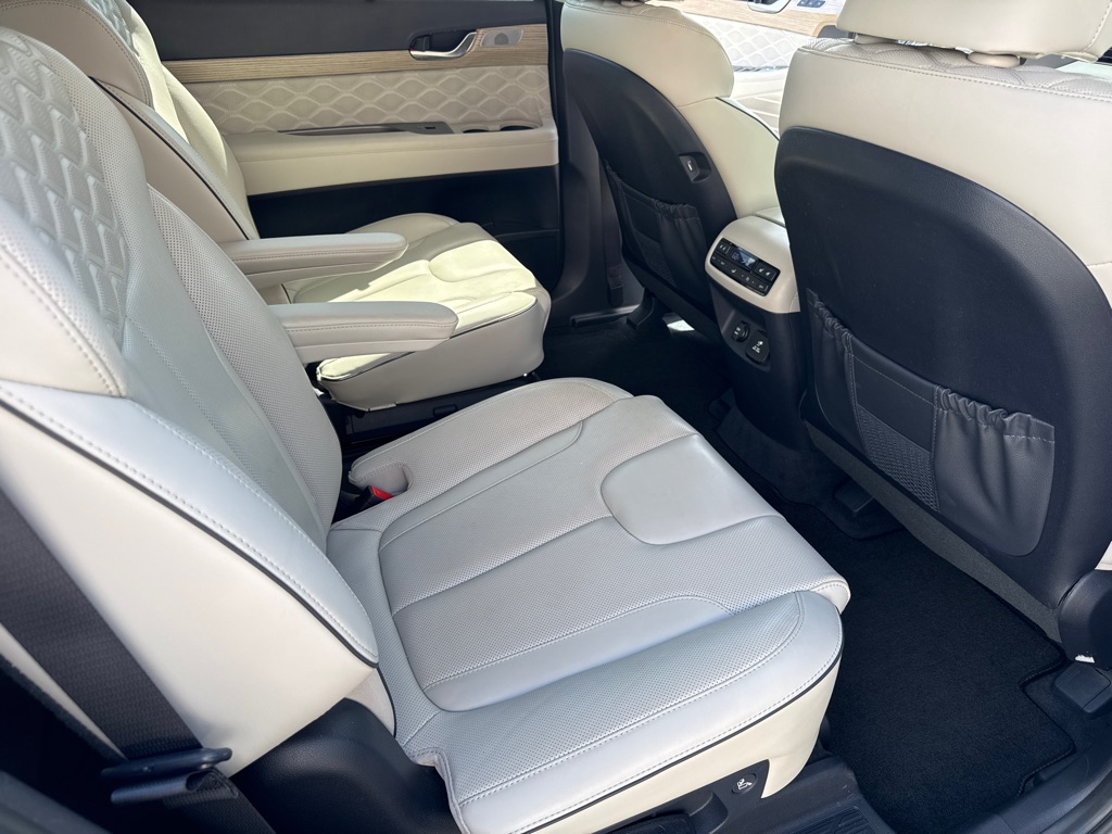 Photo 20 of this HYUNDAI PALISADE