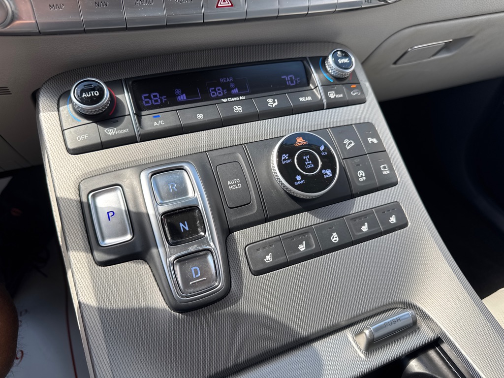 Photo 13 of this HYUNDAI PALISADE