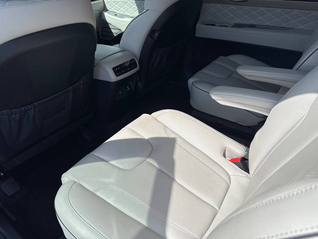 Photo 16 of this HYUNDAI PALISADE