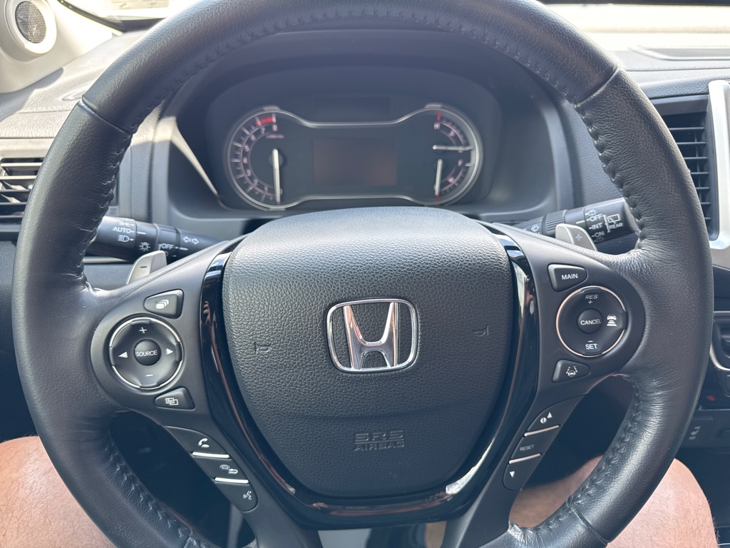 Photo 13 of this HONDA PILOT