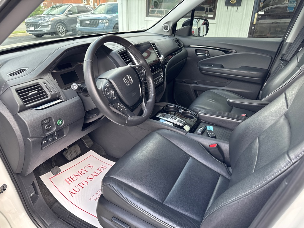 Photo 9 of this HONDA PILOT