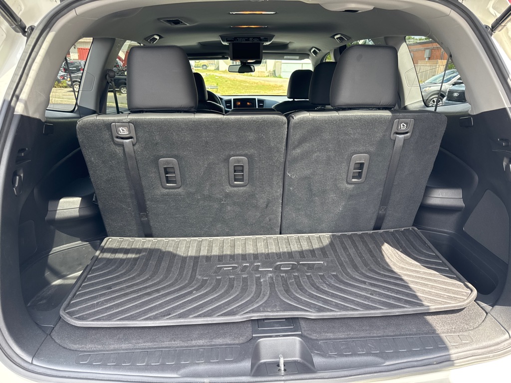 Photo 17 of this HONDA PILOT