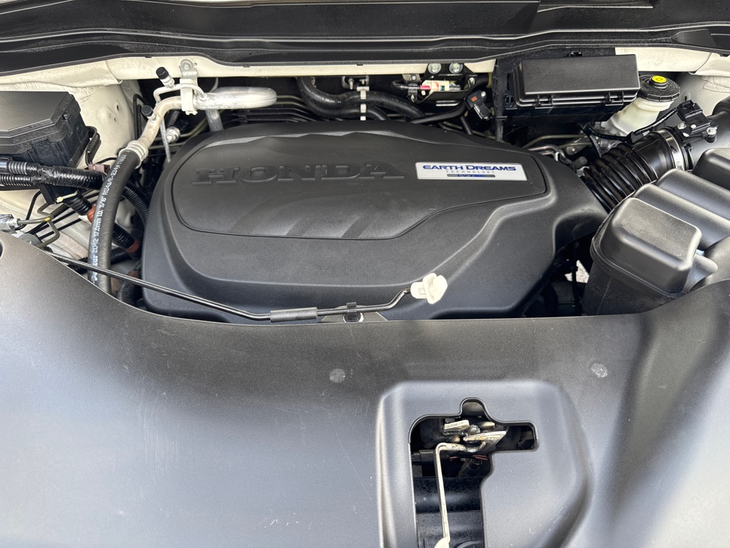 Photo 22 of this HONDA PILOT