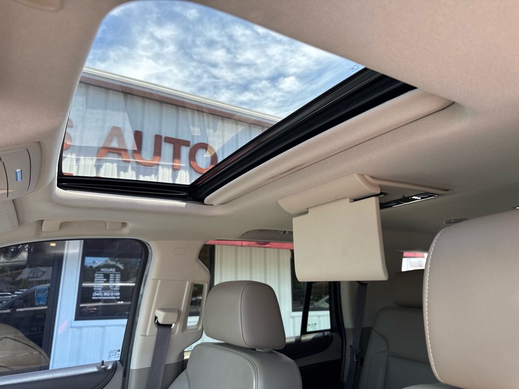 Photo 15 of this CHEVROLET TAHOE