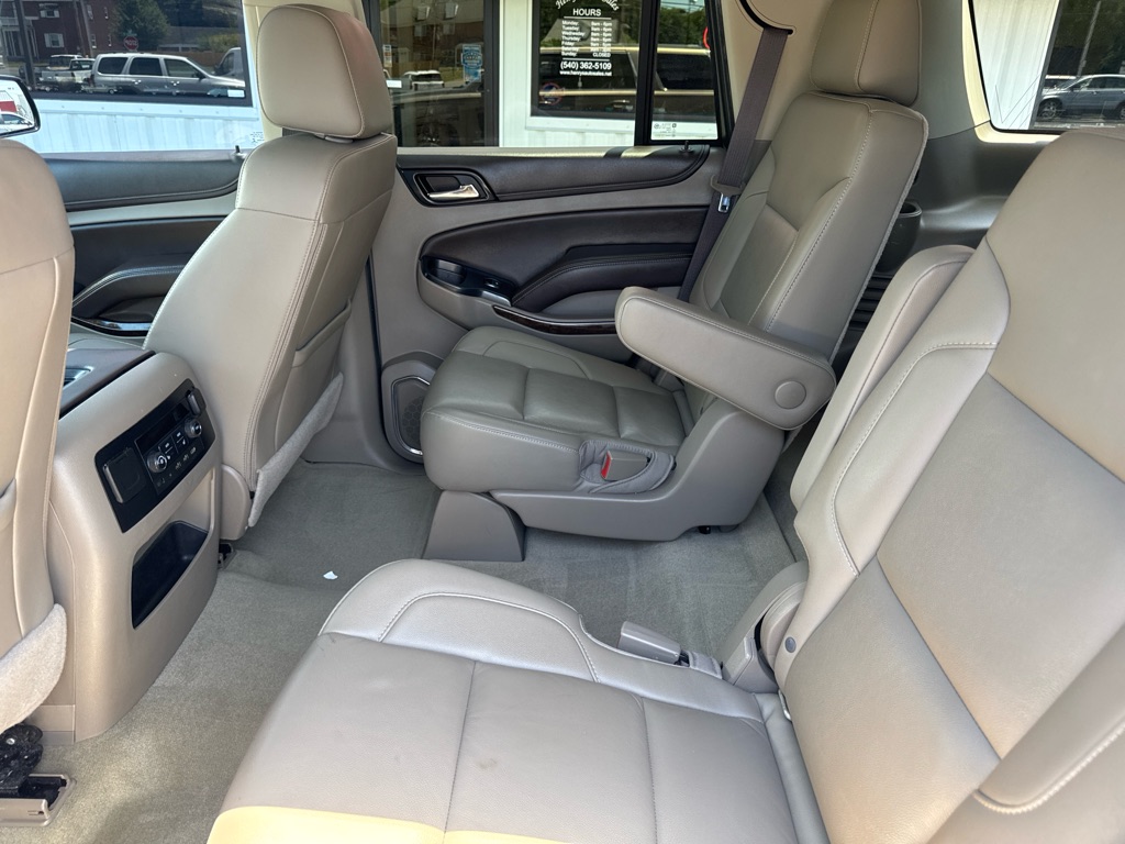 Photo 16 of this CHEVROLET TAHOE