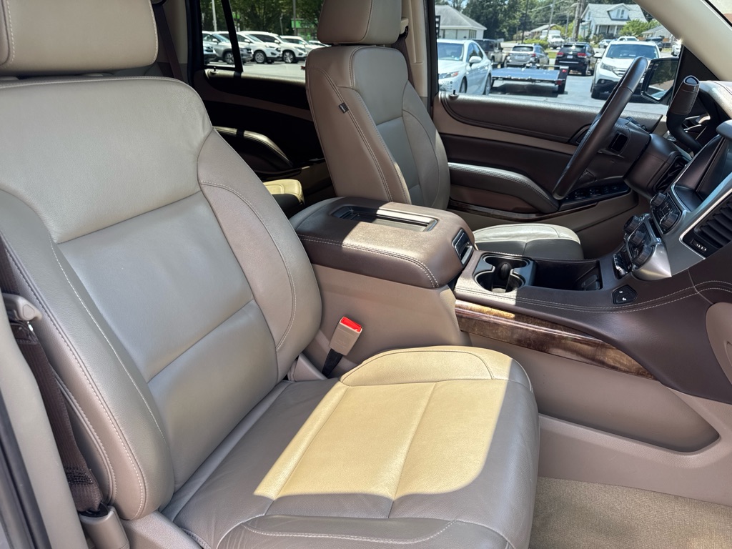 Photo 17 of this CHEVROLET TAHOE