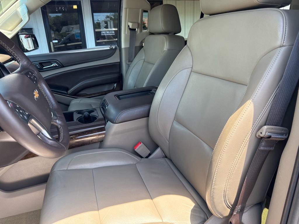 Photo 10 of this CHEVROLET TAHOE
