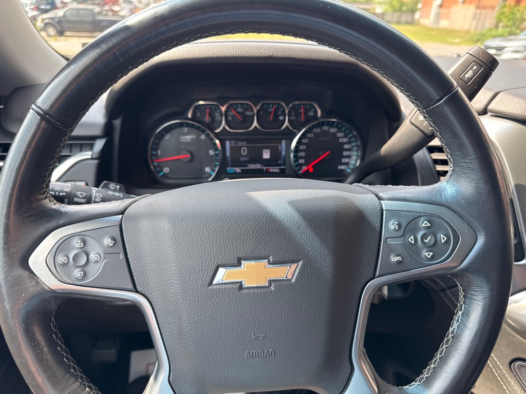 Photo 10 of this CHEVROLET TAHOE