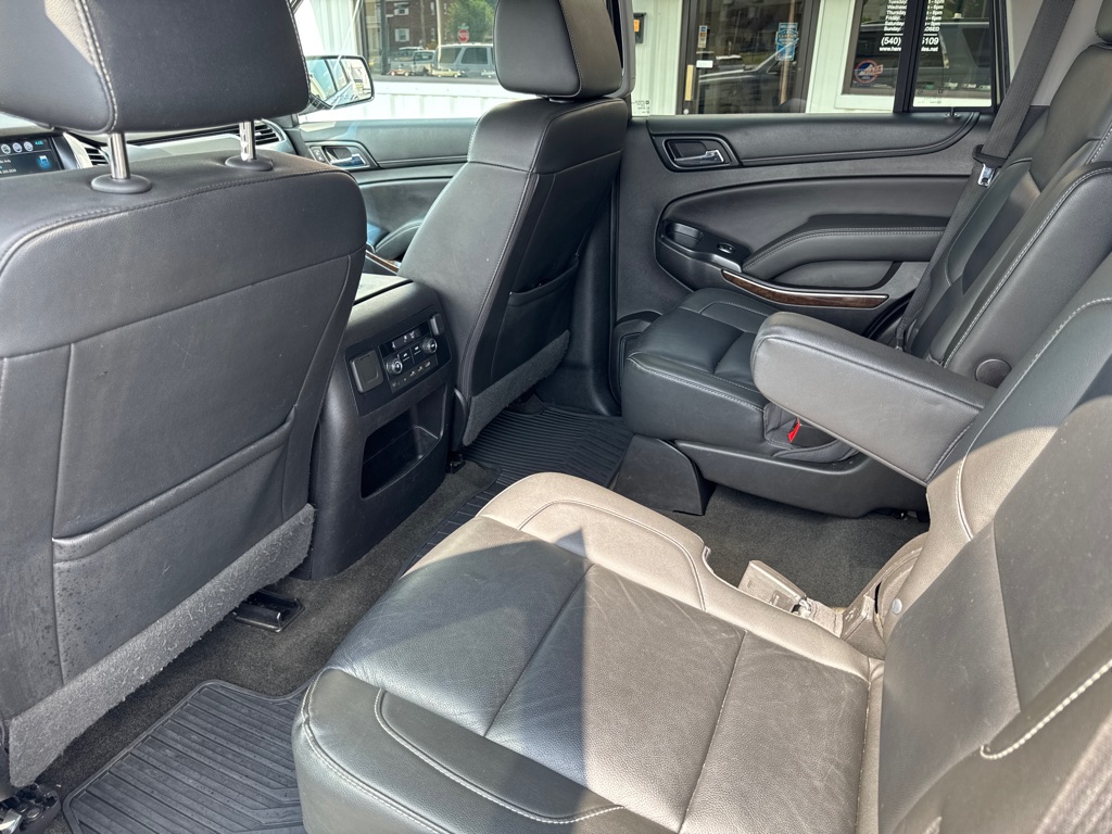 Photo 13 of this CHEVROLET TAHOE