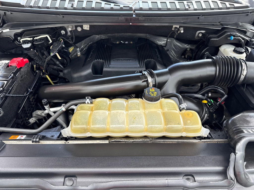 Photo 23 of this FORD EXPEDITION
