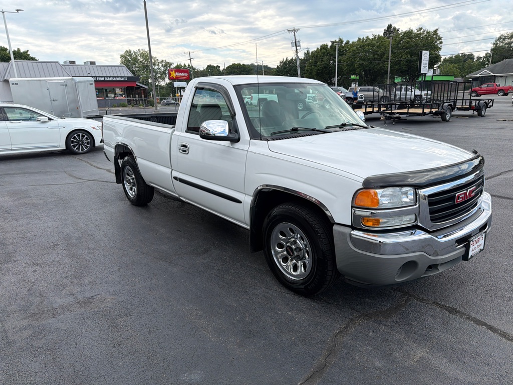 Photo 4 of this GMC SIERRA