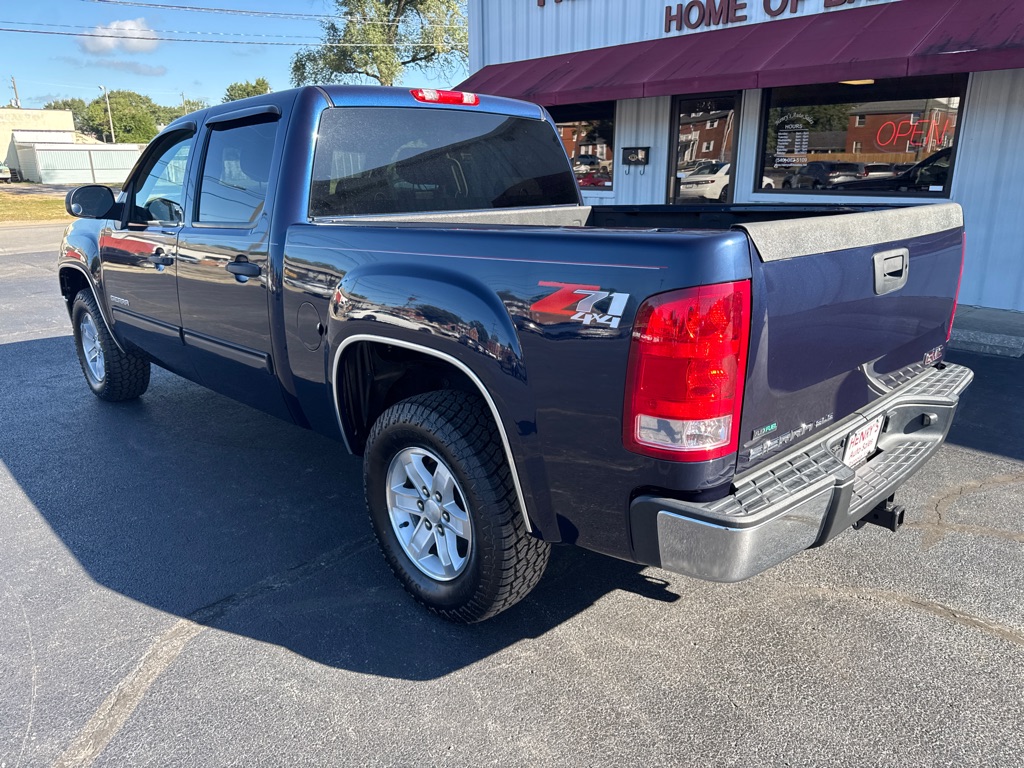 Photo 7 of this GMC SIERRA