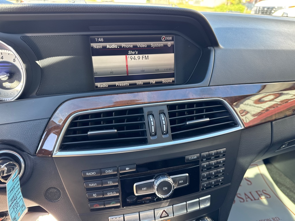 Photo 10 of this MERCEDES-BENZ C-CLASS