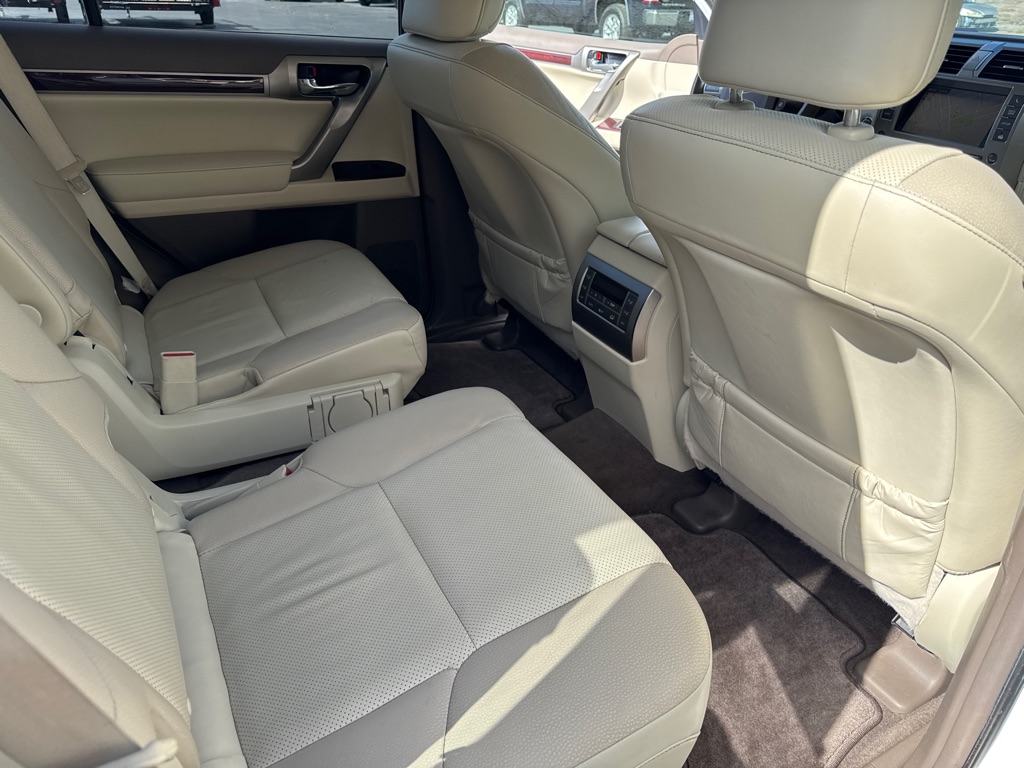 Photo 18 of this LEXUS GX 460