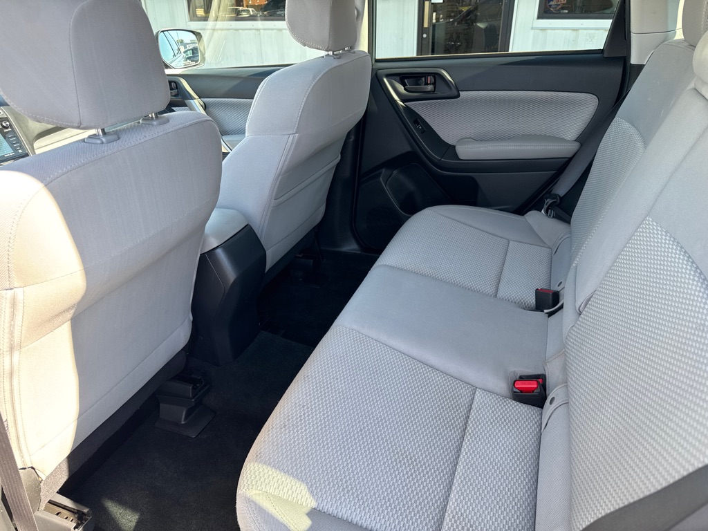 Photo 13 of this SUBARU FORESTER