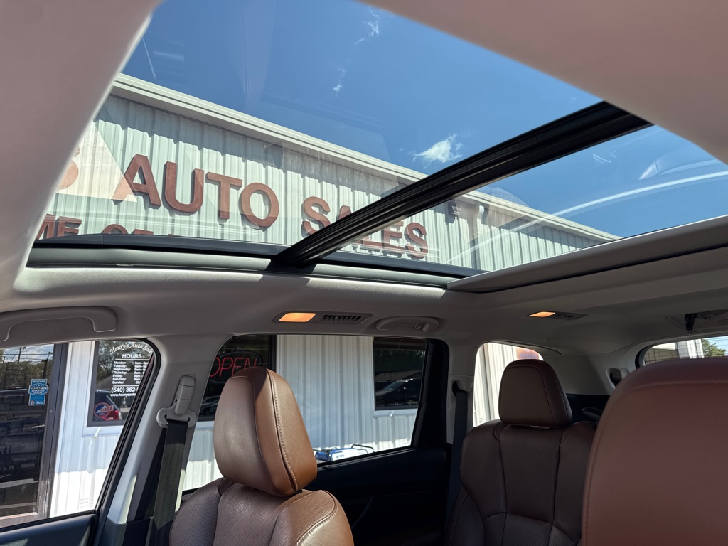 Photo 9 of this SUBARU ASCENT