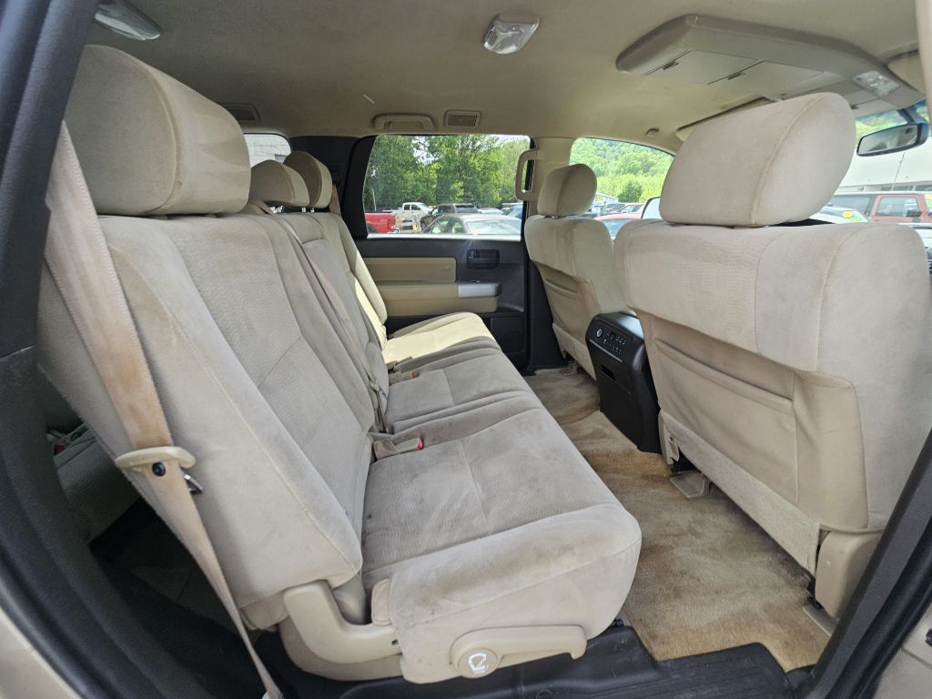 Photo 11 of this TOYOTA SEQUOIA