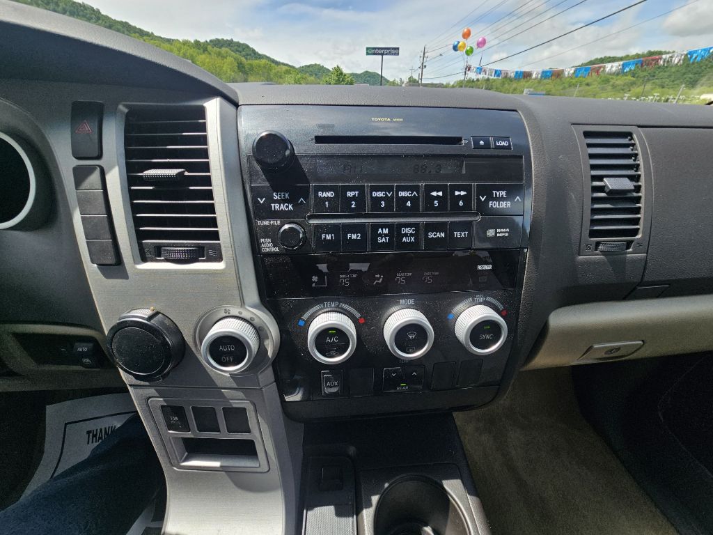 Photo 12 of this TOYOTA SEQUOIA