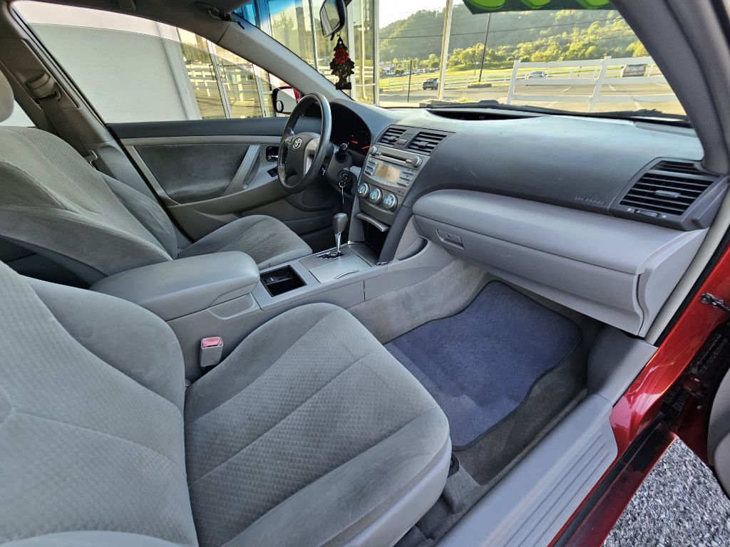Photo 7 of this TOYOTA CAMRY
