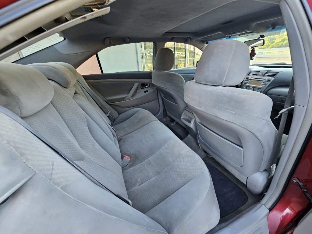 Photo 8 of this TOYOTA CAMRY