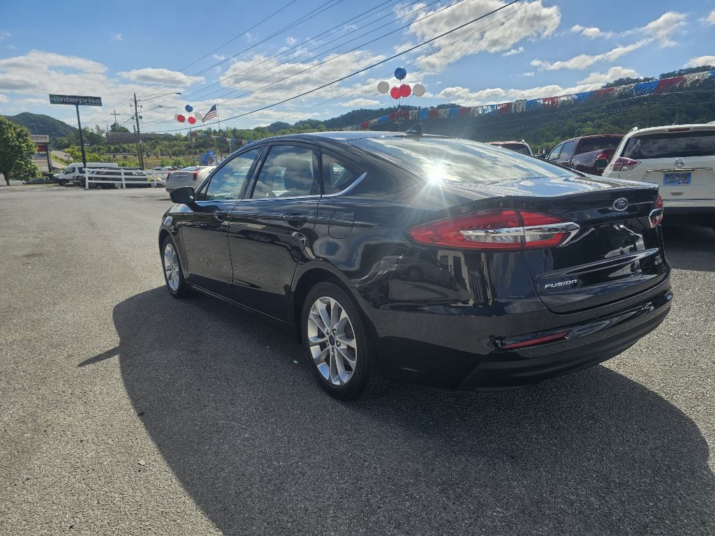 Photo 6 of this FORD FUSION HYBRID