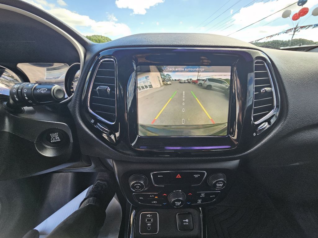 Photo 12 of this JEEP COMPASS