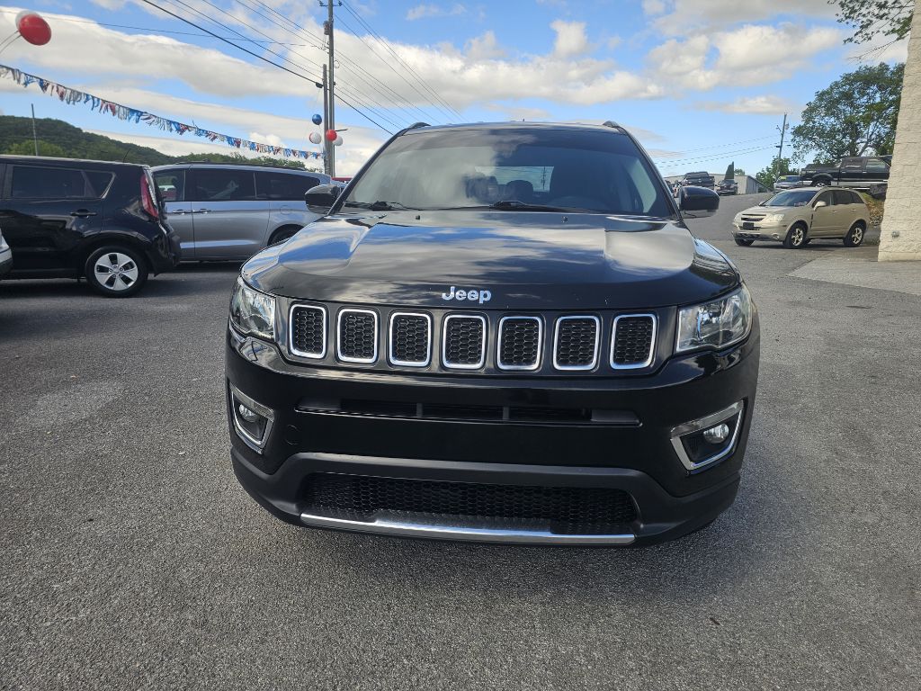 Photo 2 of this JEEP COMPASS