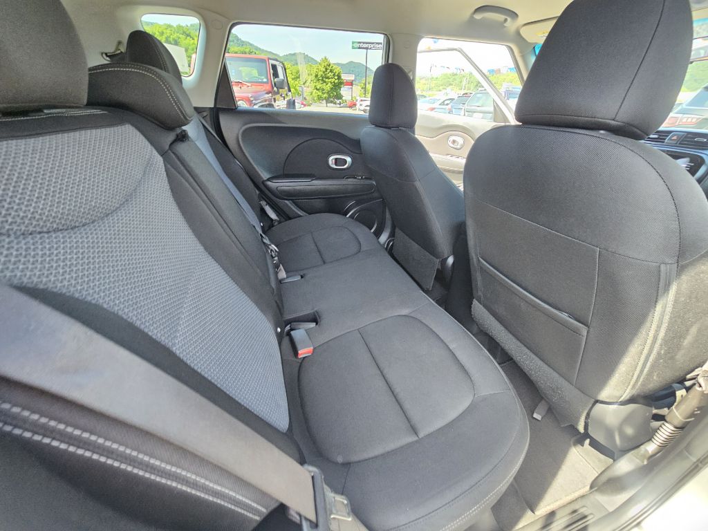 Photo 12 of this KIA SOUL