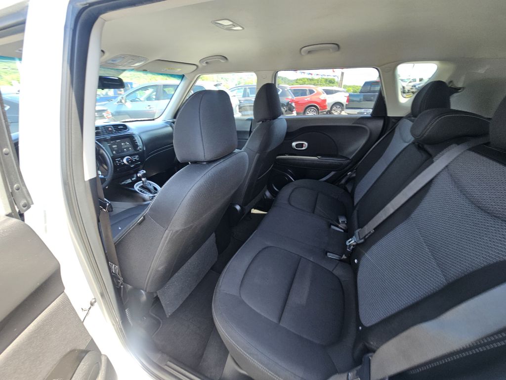 Photo 11 of this KIA SOUL