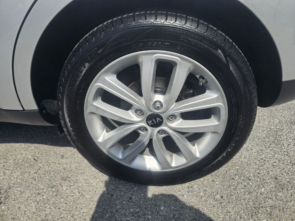 Photo 15 of this KIA SOUL