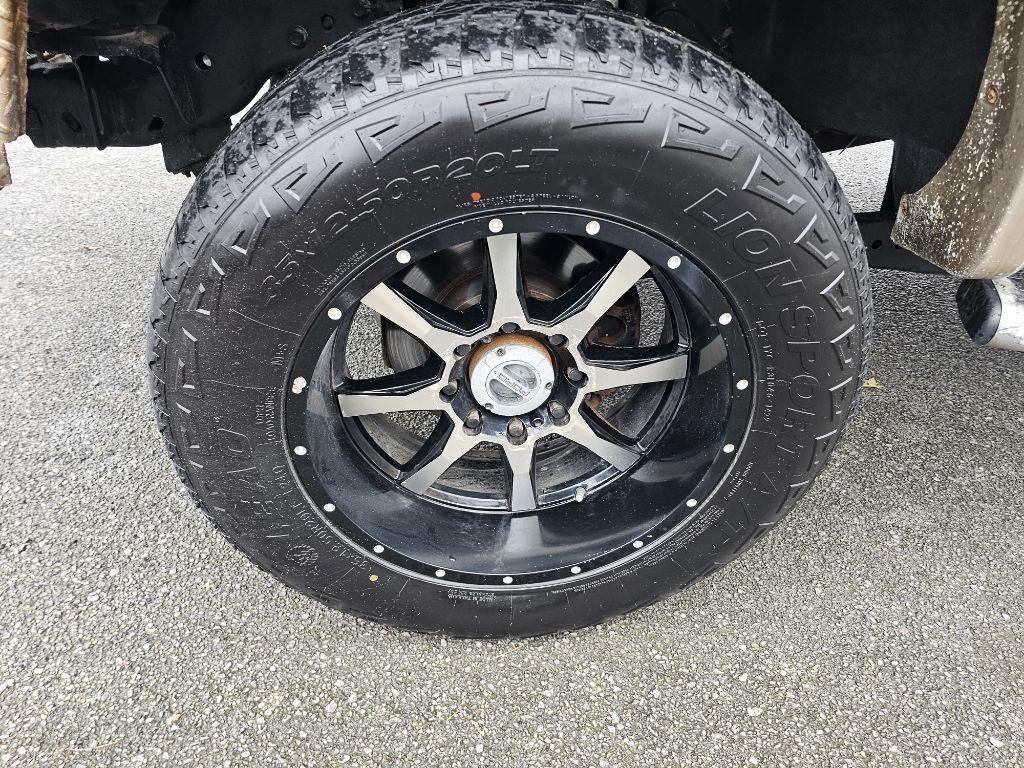 Photo 19 of this FORD F-350 SUPER DUT