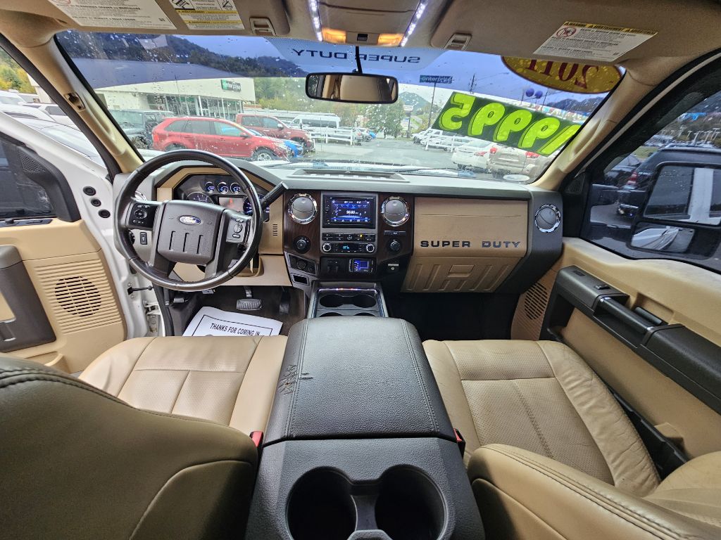 Photo 8 of this FORD F-350 SUPER DUT