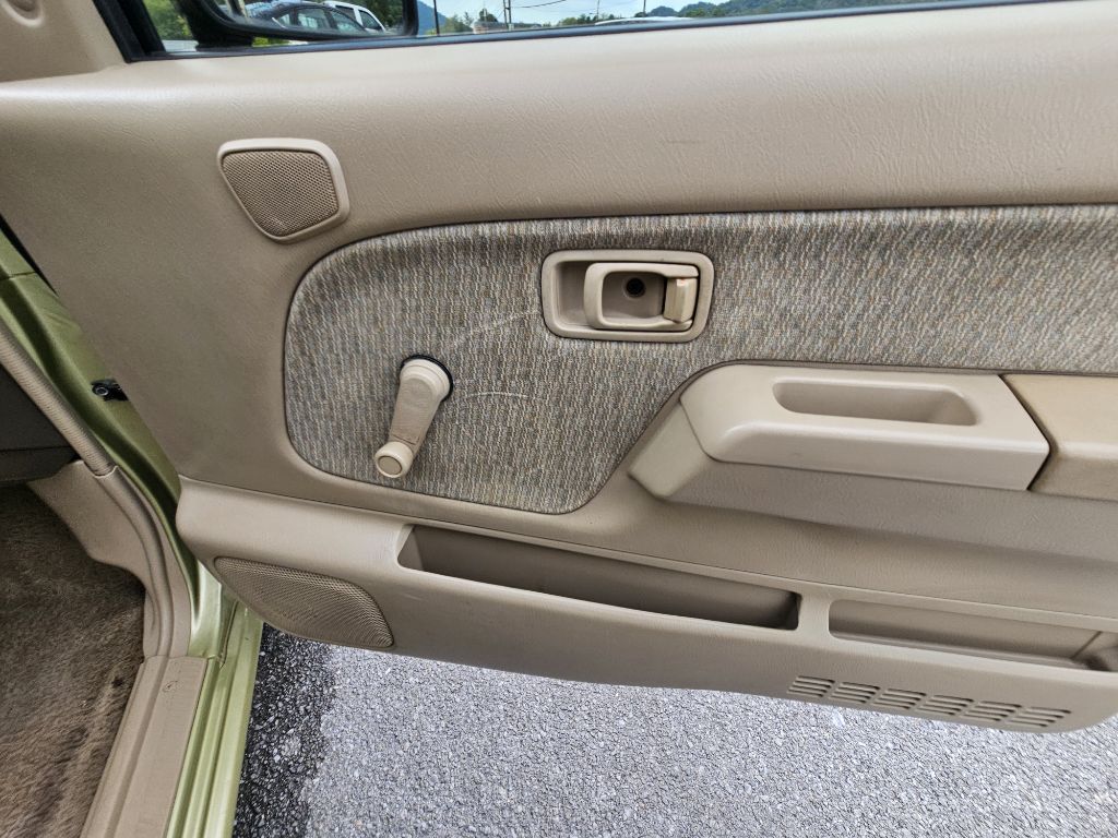 Photo 12 of this NISSAN FRONTIER